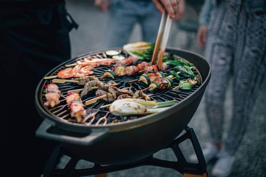 Grill mit Feuerschale