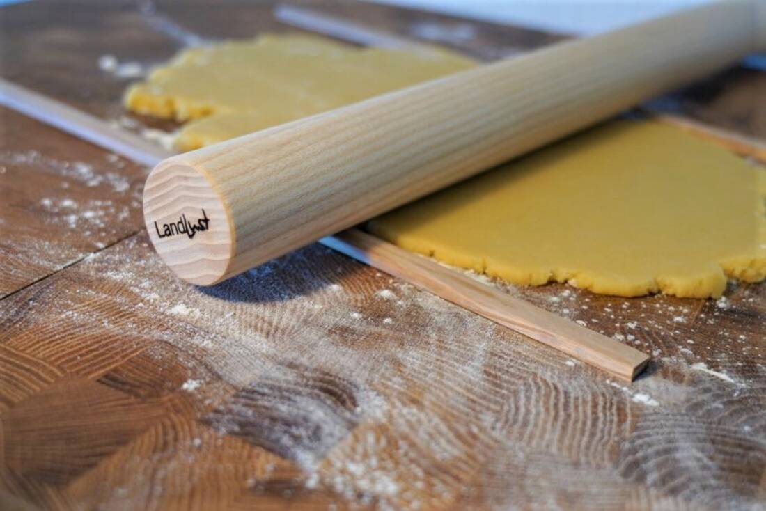 Teigrolle mit Teigstäben