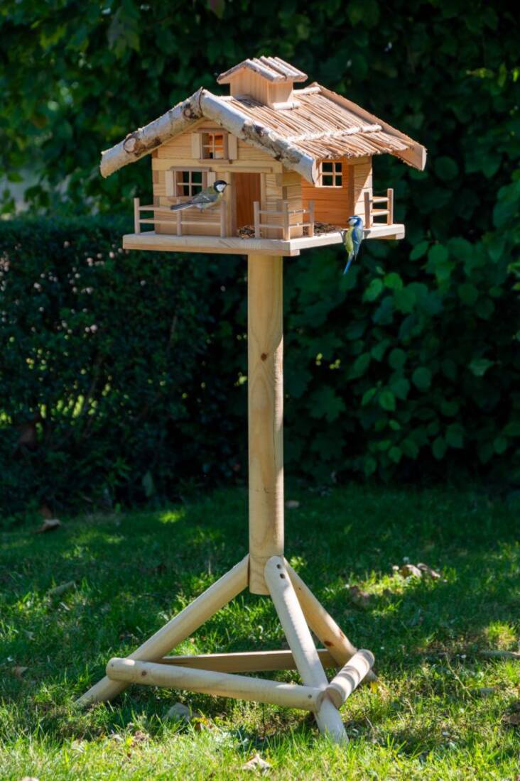 Vogelhaus Berghütte mit Ständer