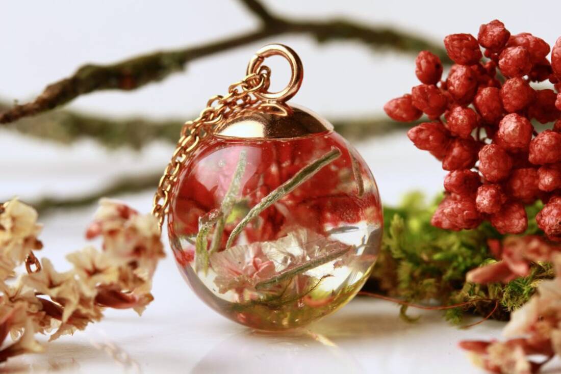 Kette mit Blüten