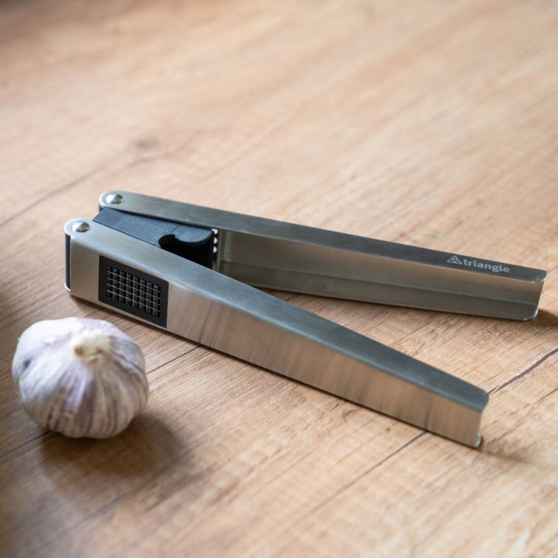 Knoblauchschneider und -presse