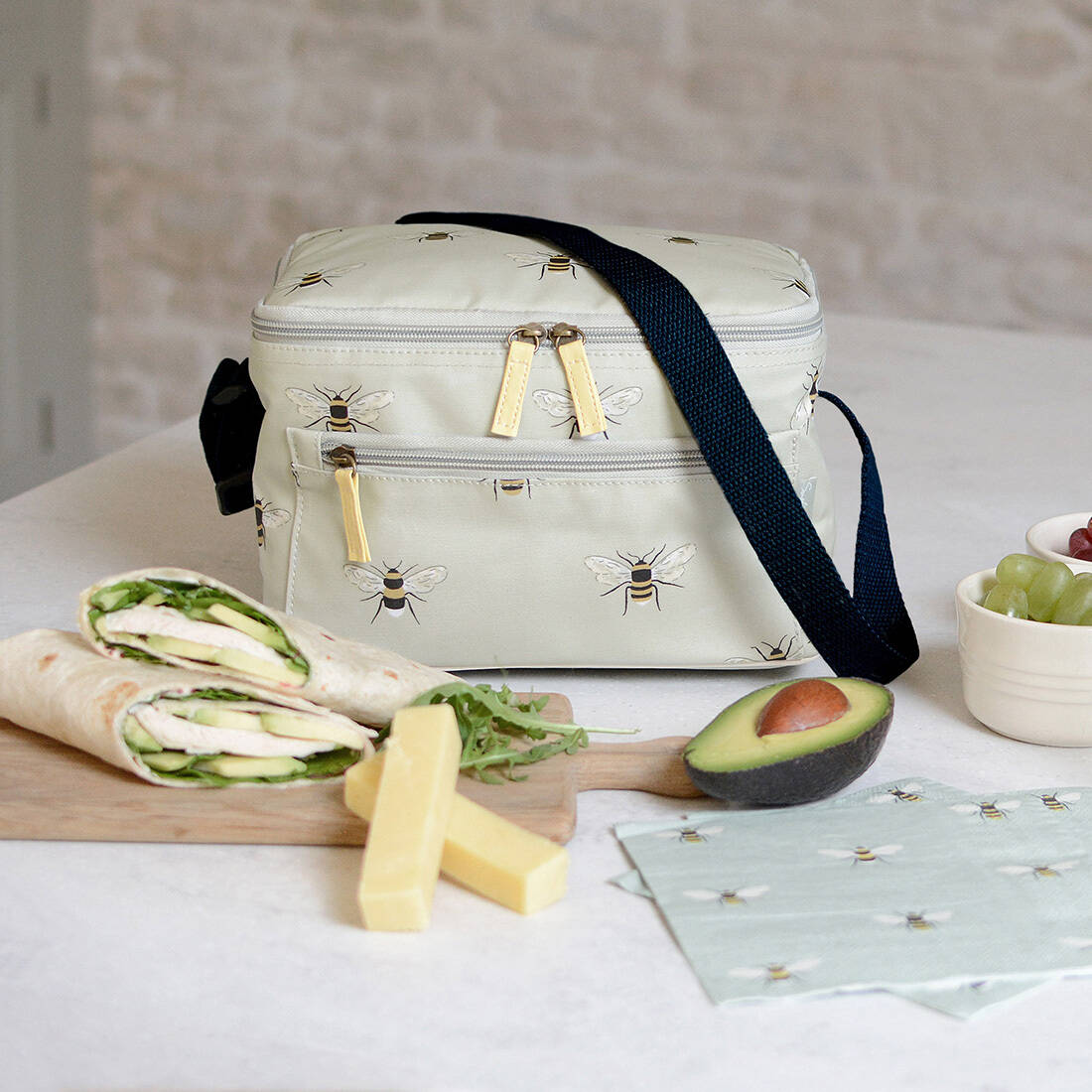 Picknicktasche Bienen, isoliert