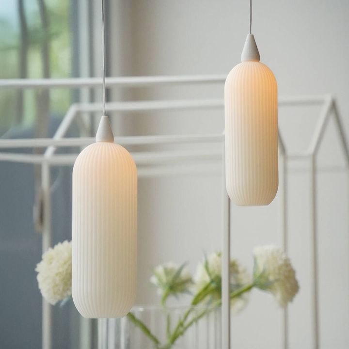 Hängelampe mit Rillenstruktur, LED
