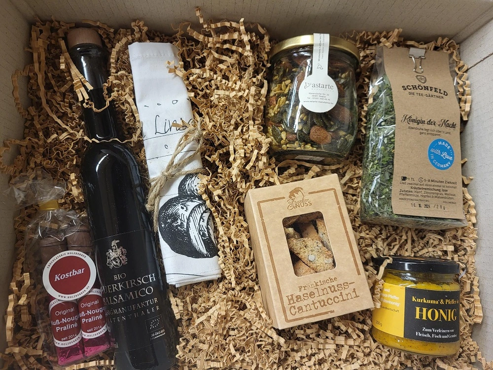 Verschiedene kostBAR Produkte, Bild verlinkt zur Winterbox.